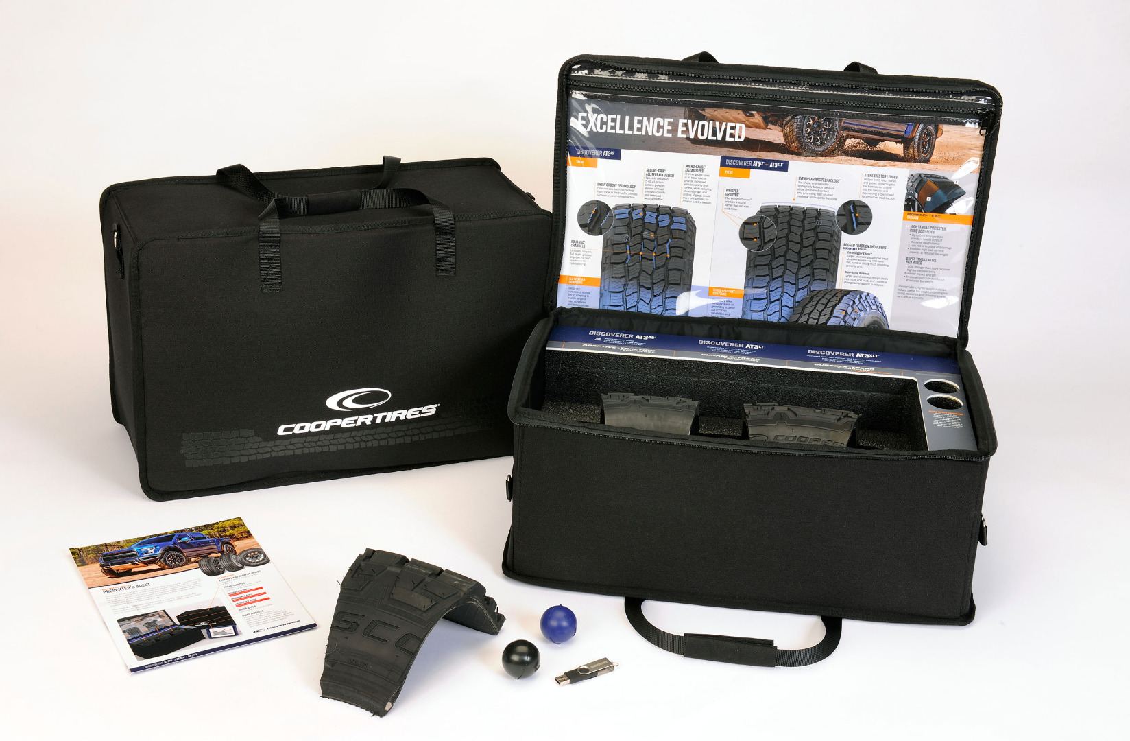 Kit created for Cooper Tire's sales team to sell the new Discoverer AT3 line of tires.
